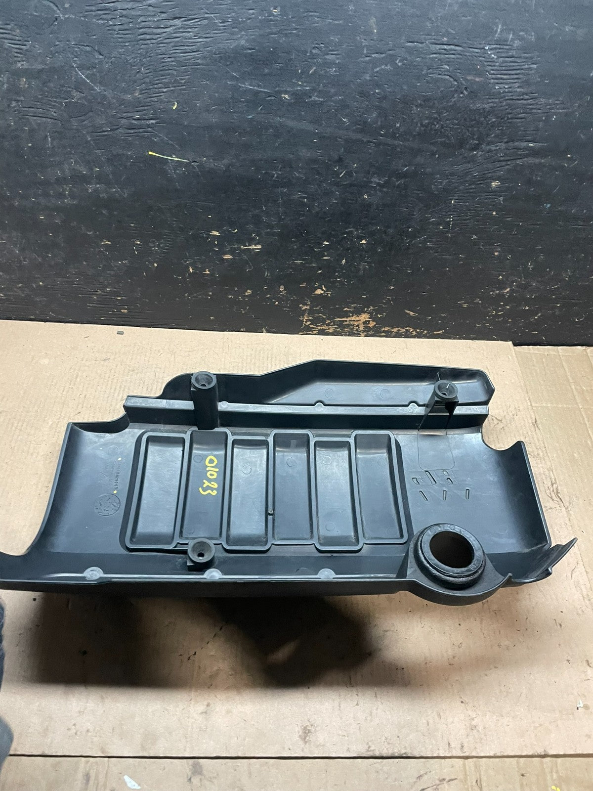 2007 to 2008 GMC Acadia 3.6L VVT Engine Cover Shield S3682 DG5