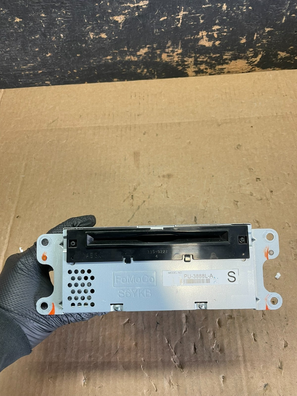 2013  Ford Edge AM/FM Radio Reciever OEM ab3104 DG0