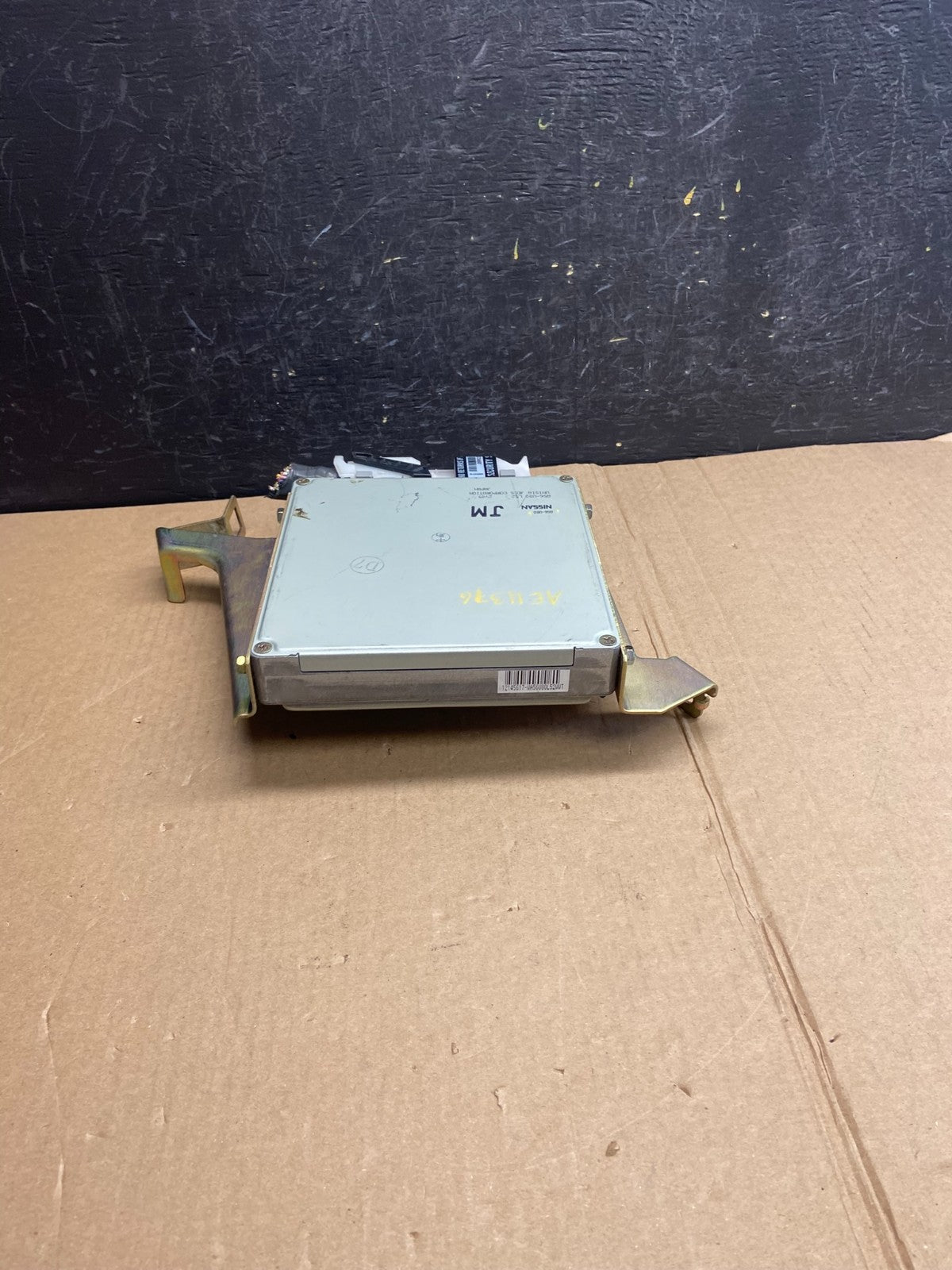 2003 2004 Infiniti G35 Engine Computer Module ECU A56-U80 L52 AE43760