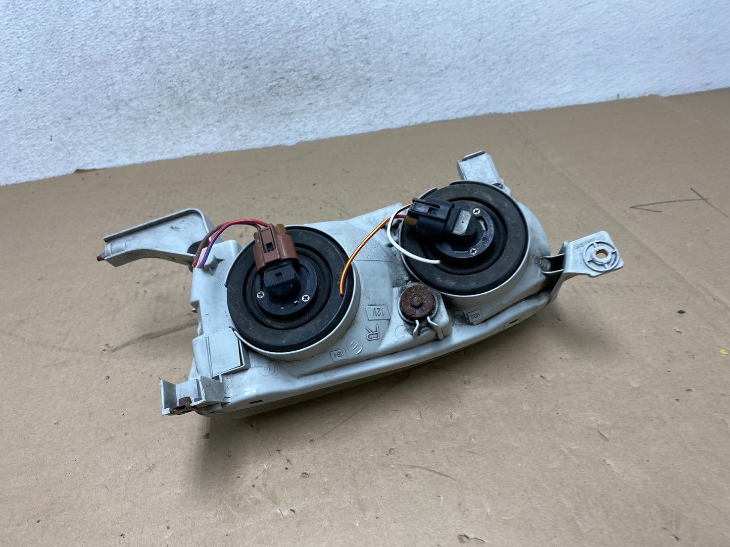 2001 2002 Toyota Corolla Right Passenger RH Side Halogen Headlight AG4089 DW6