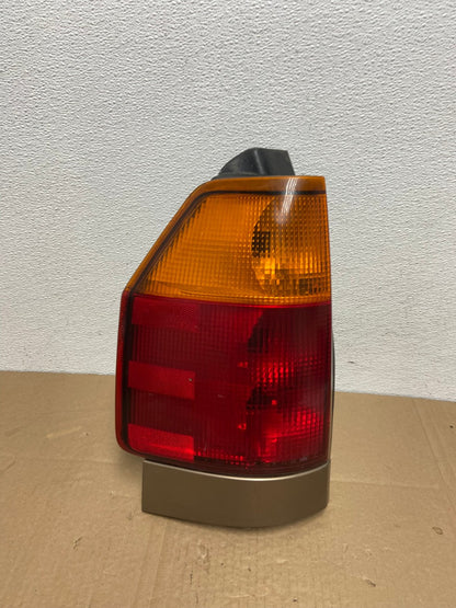 2002 to 2009 Gmc Envoy Left Driver Lh Side Tail Light OEM AC3784 LK0