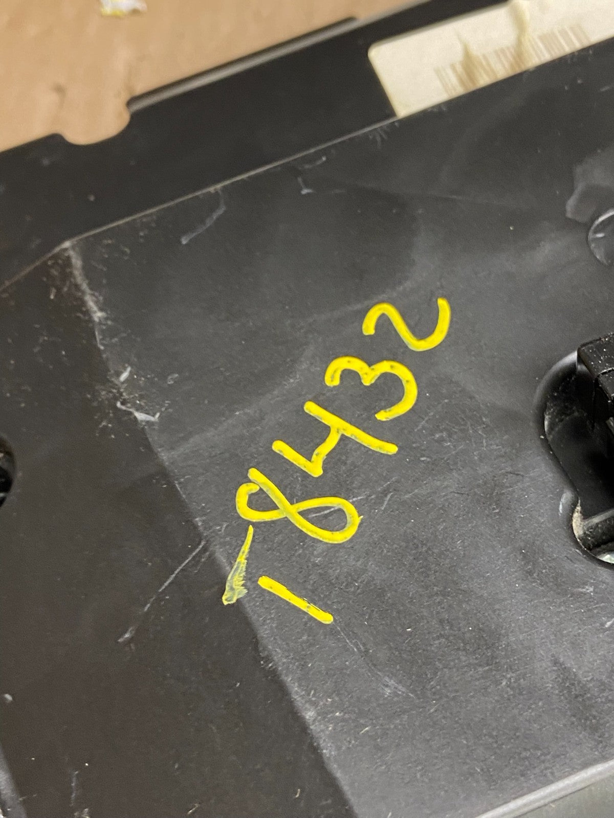 2011 to 2018 Volvo S60 Climate Control Radio Bezel Panel Trim T8432 DG6