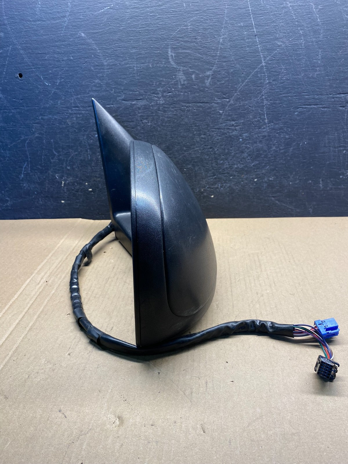 2003-2006 Chevrolet Tahoe Suburban Right Passenger Turn Door Mirror AG3512 DW11