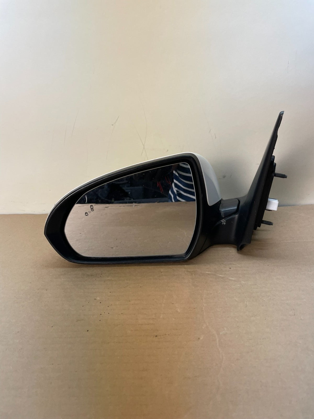2017-2020 Hyundai Elantra Left Driver Blind Spot View Door Mirror AH8769 DW8