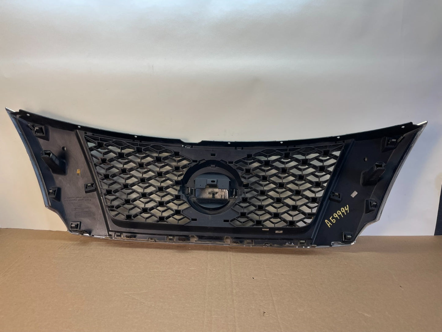 2013 - 2016 Pathfinder Front Upper Chrome Grill Grille AG9994 DG3