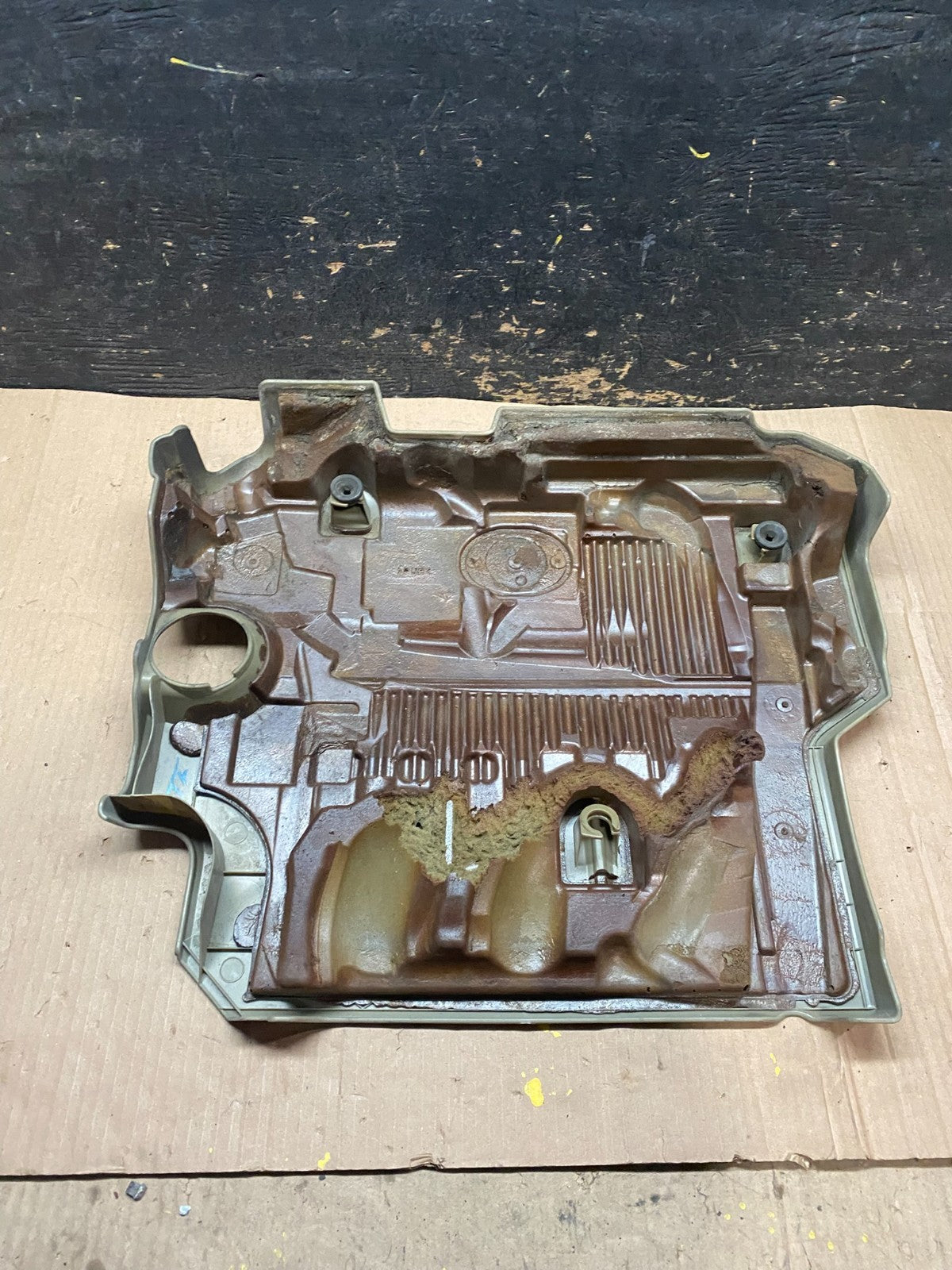 2008 to 2010 Toyota Highlander Top Engine Cover Lid OEM w4852 DG4