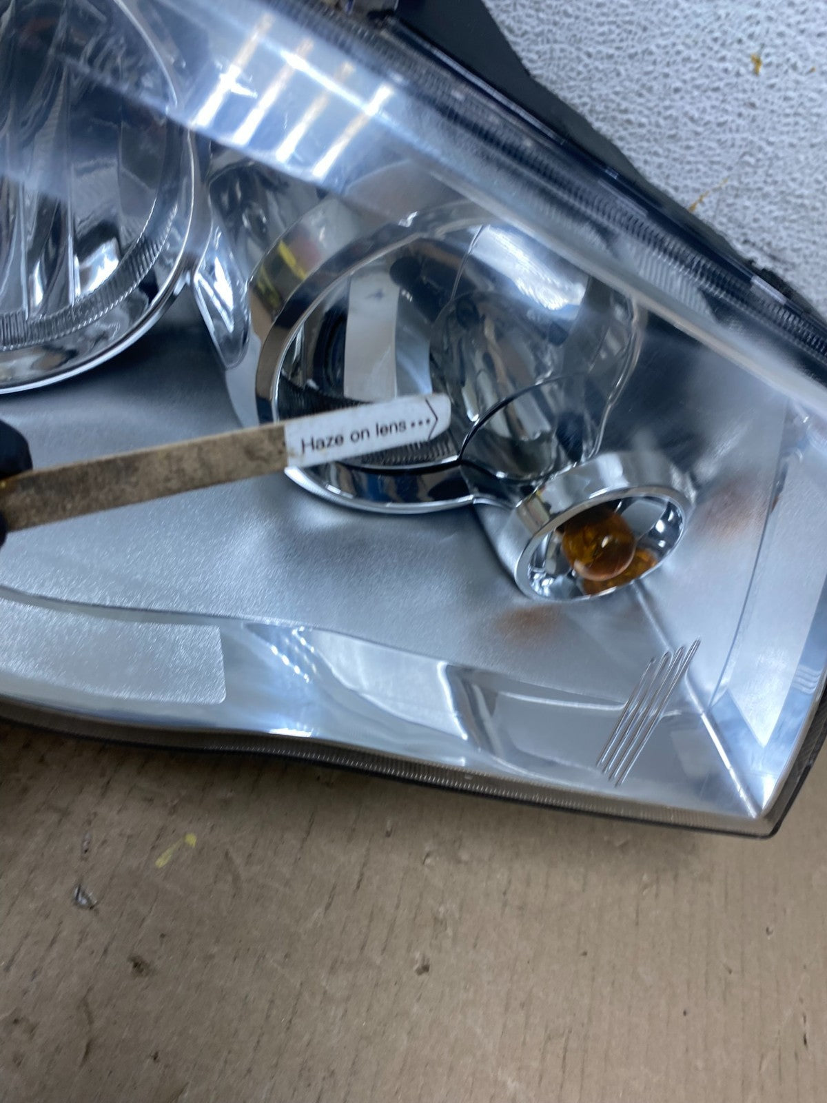 2011 to 2016 Chrysler Town and Country Right Passenger Headlight AF5869 DW4