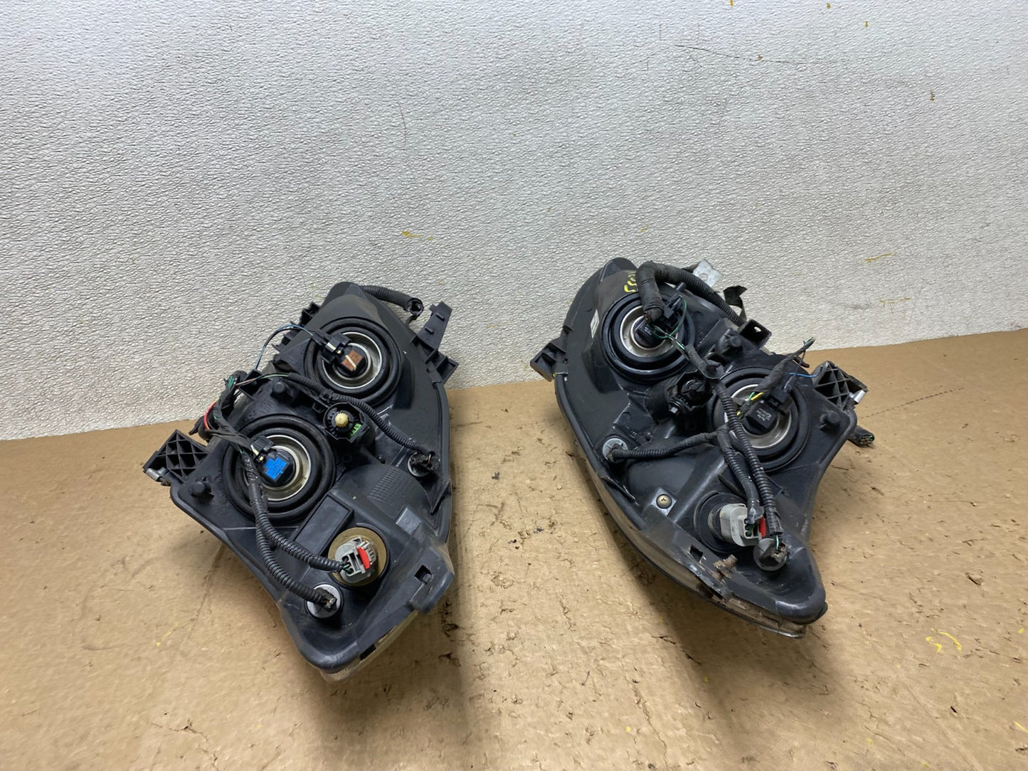 Sedan 2010 2011 2012 Nissan Altima Headlights Halogen Left+Right Side X2533 DW11