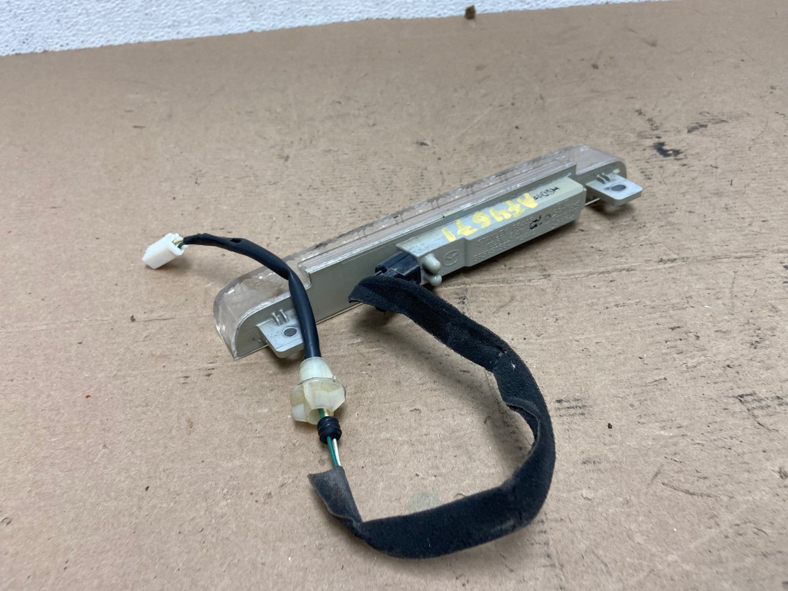 2004 - 2009 Mazda 3 Hatchback Spoiler LED 3rd Third Brake Light AF4671 LK3