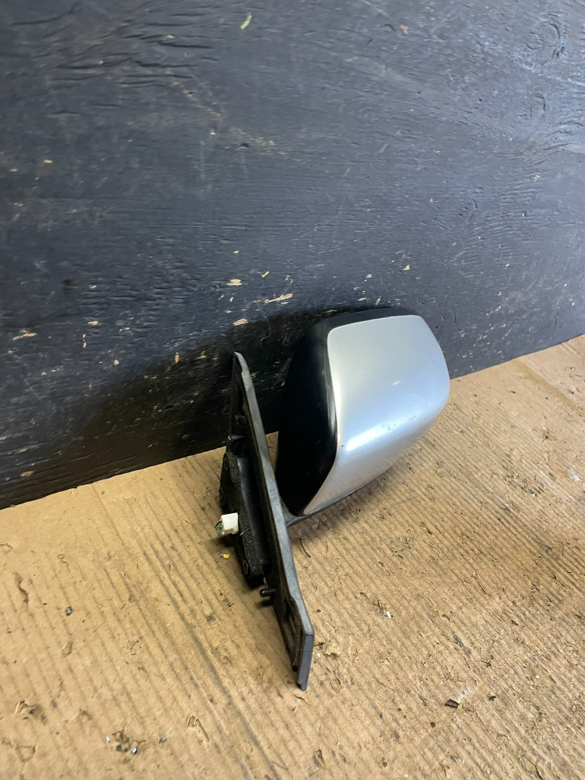 2006 to 2010 Mazda 5 Left Driver Side View Door Mirror OEM S9954 DG2