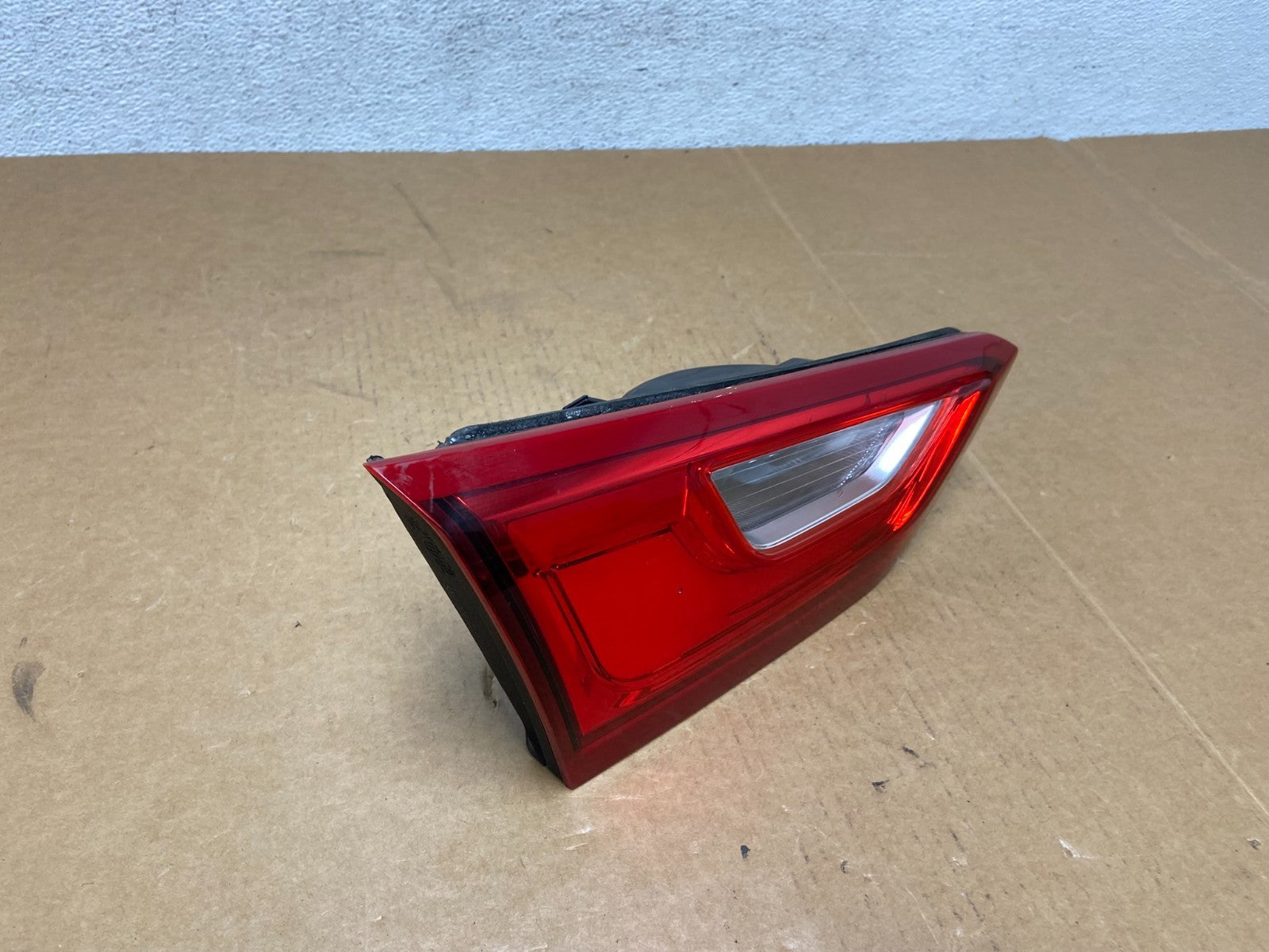 2016 - 2019 Chevrolet Malibu Left Driver LH Inner Tail Light ad8998 DG2