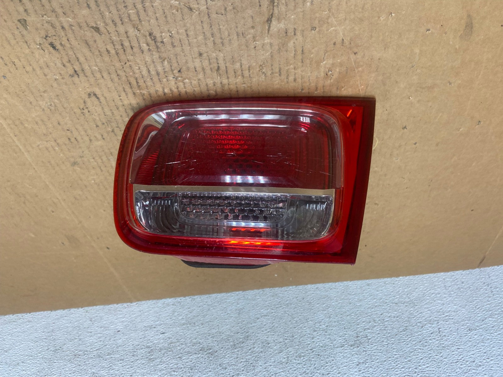 2013-2016 Chevrolet Malibu Right Passenger Rh Inner Tail Light AE0537 LK0