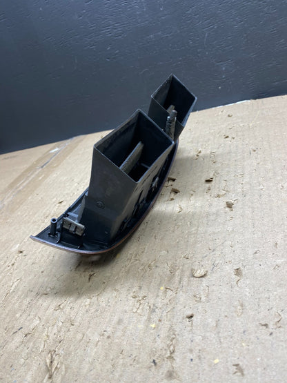 2004 to 2009 Cadillac SRX Front Center Dash A/C Air Vent AB5687  DG4
