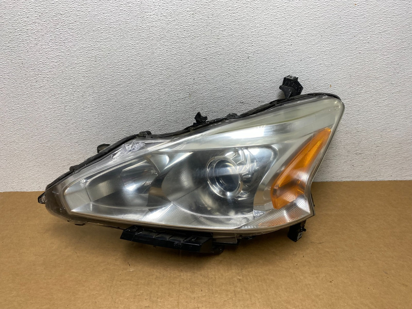 2013 2014 2015 Nissan Altima Left Driver LH Side Halogen Headlight AD4472 DW0
