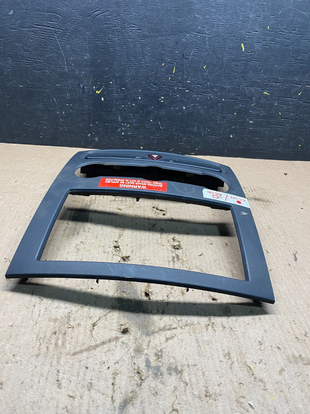 2007-2018 Mercedes Dodge Sprinter Center Console Radio Instrument Panel Q9310 DG3