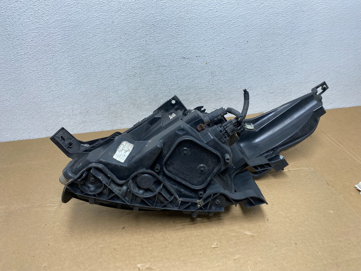 2011 to 2015 Ford Explorer Right Passenger Halogen Headlight AD3824 DW7