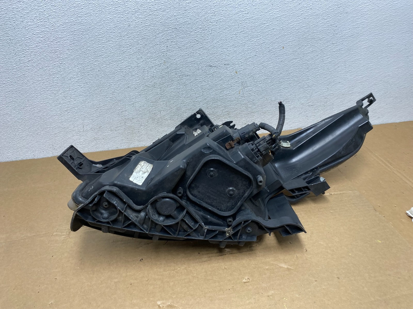 2011 to 2015 Ford Explorer Right Passenger Halogen Headlight AD3824 DW7