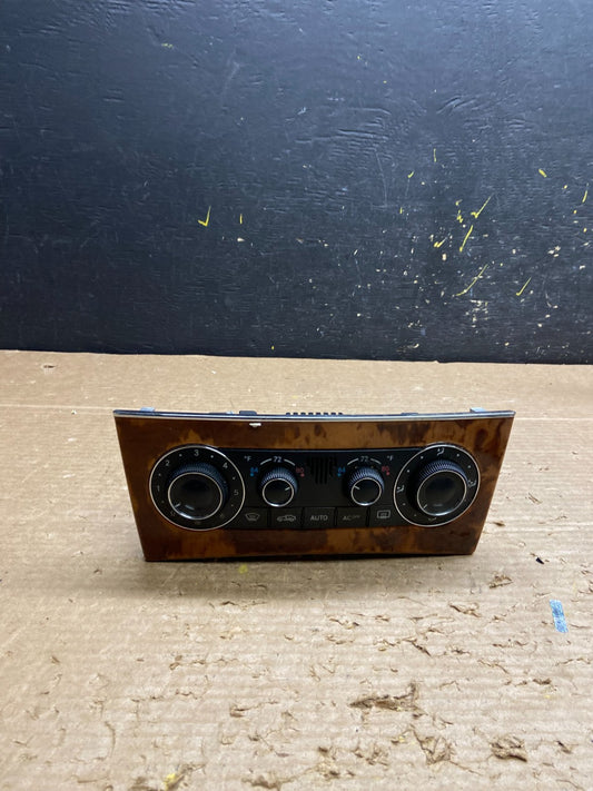 2005-2009 Mercedes W203 C230 C240 A/C Heater Climate Control Trim OEM W1961 DG0