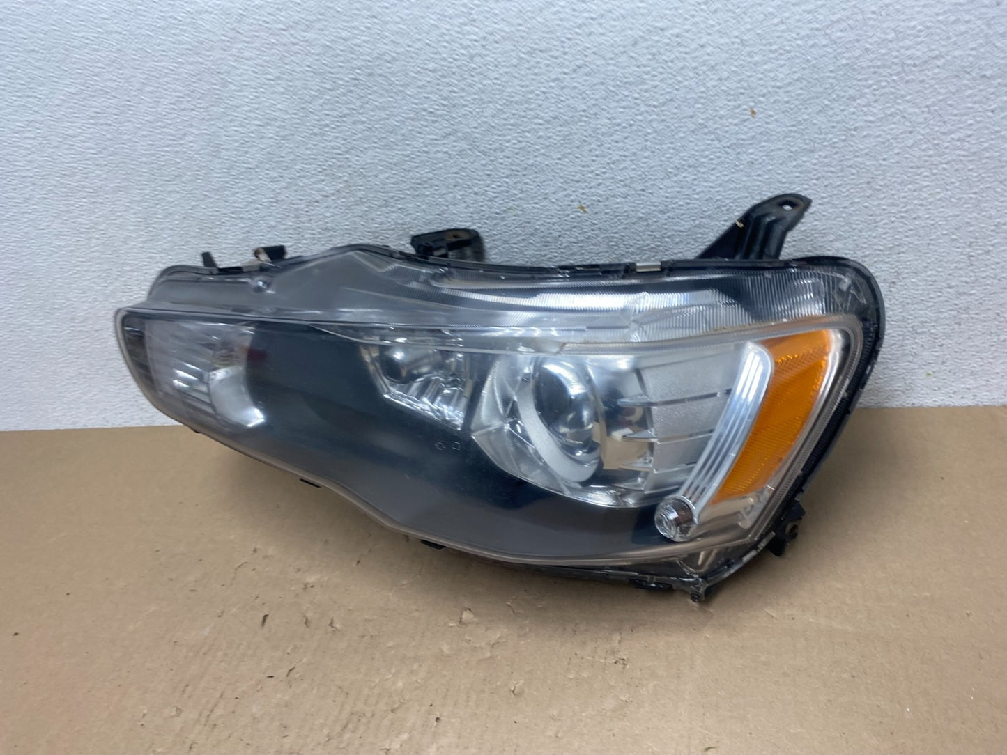 2008-2015 Mitsubishi Lancer Left Driver LH Side Headlight Xenon AG5792 DW1