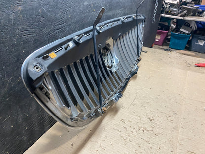 2008 to 2012 Buick Enclave Front Upper Grill Grille Oem X8161 DG6
