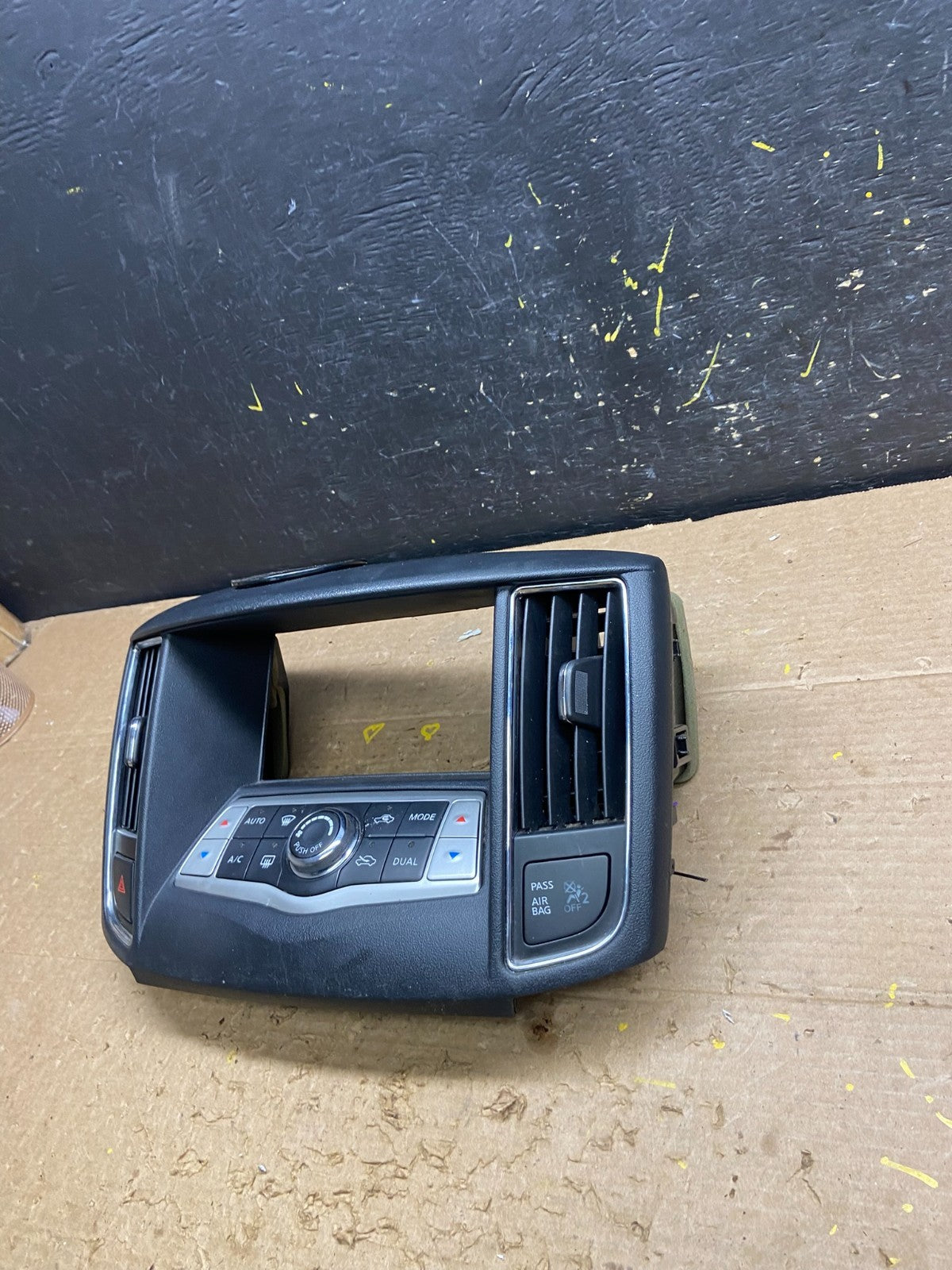 2009-2014 Nissan Maxima Center Console Climate Control Radio Bezel OEM W3455 DG1