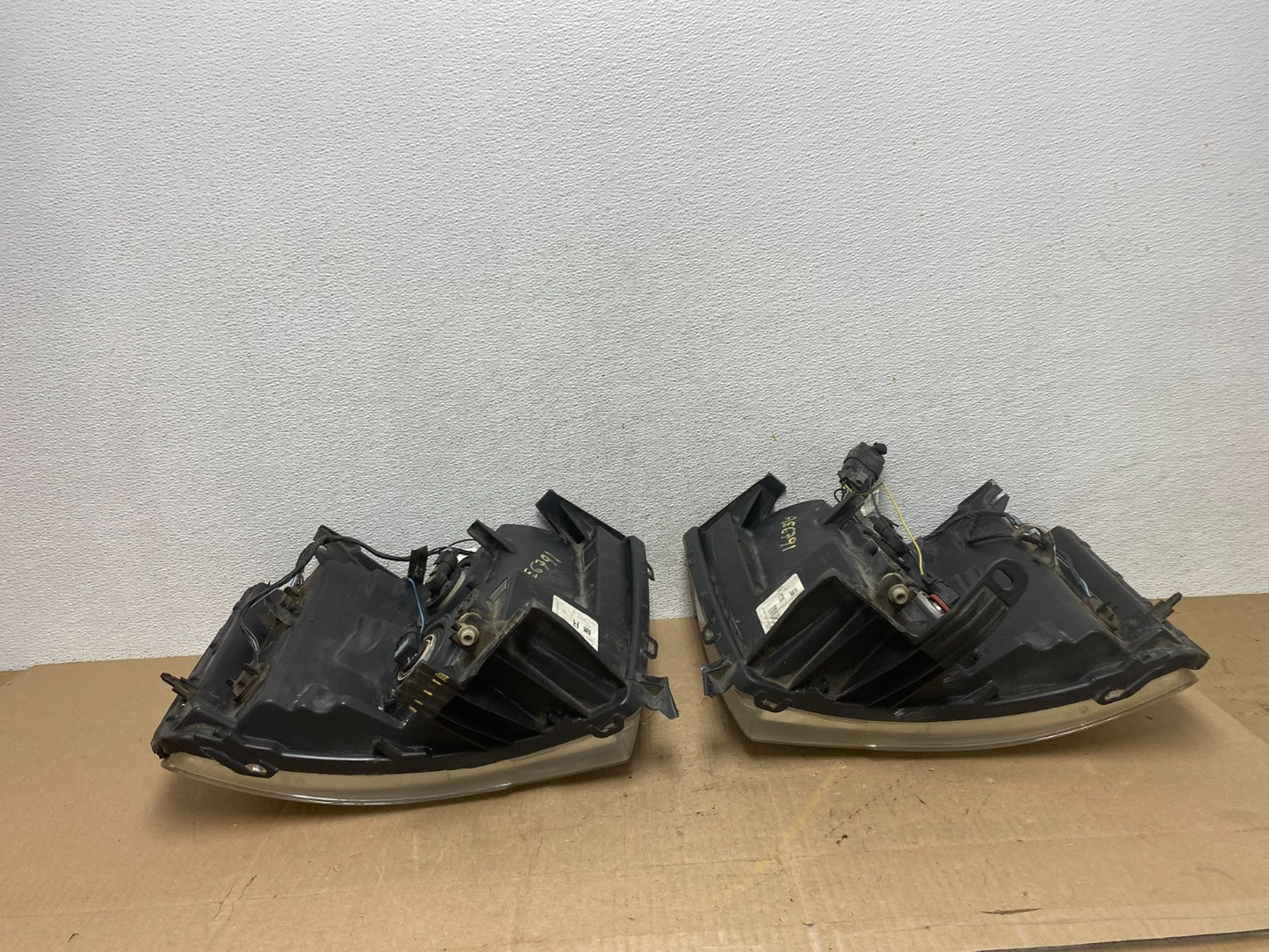 2007 to 2014 Chevrolet Silverado Left+Right Side Black Headlights AE6791 DW8