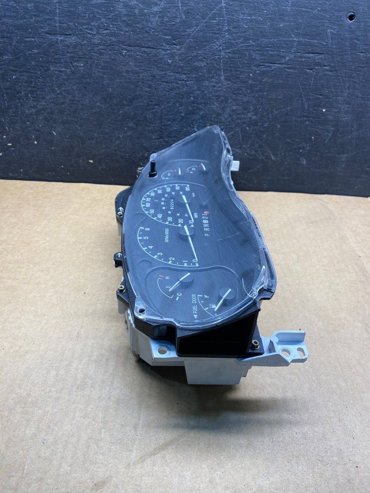 2001 2002 2003 Ford Explorer Speedometer Cluster Gauge x8101 DG1