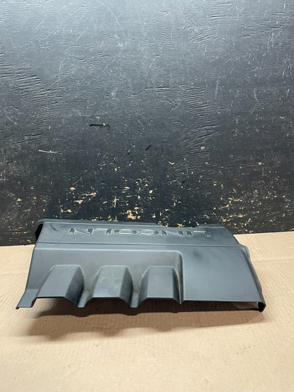 2009 to 2012  Lincoln MKS 3.7L Engine Motor Cover Z8318 DG4