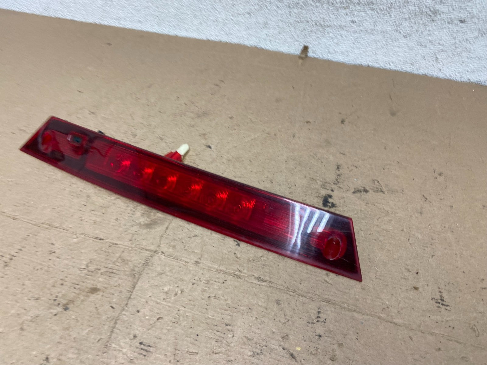 2007 to 2011 Ford Edge Rear Third Brake 3rd Light Lamp af5009 DG1