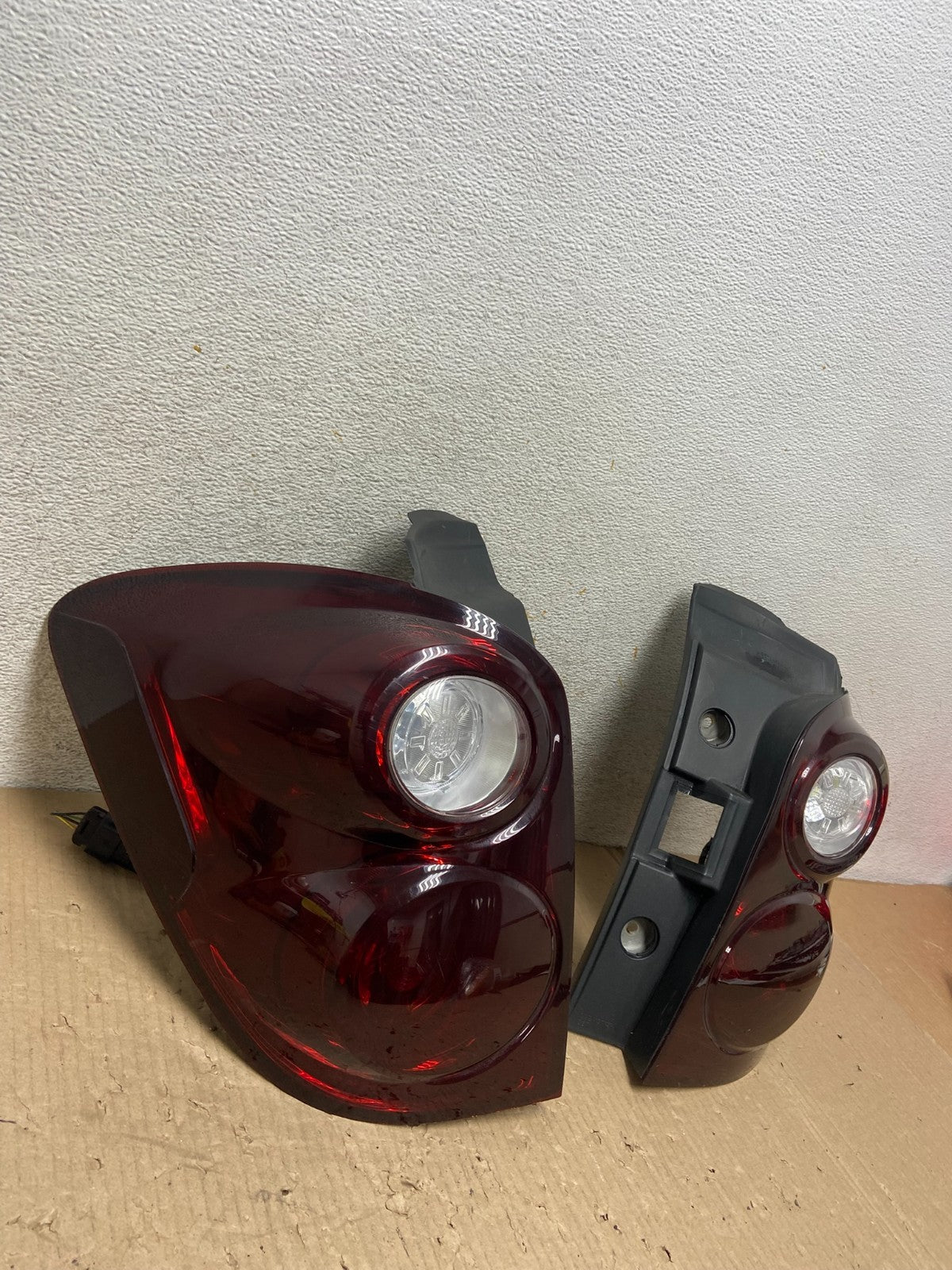 2010 to 2015 Chevrolet Equinox Left+Right Side Tail Lights AJ1828 LK2