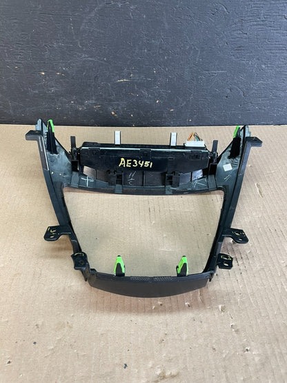 2011-2013 Hyundai Elantra Dash Radio Bezel Clock Display Trim ae3451 DG6