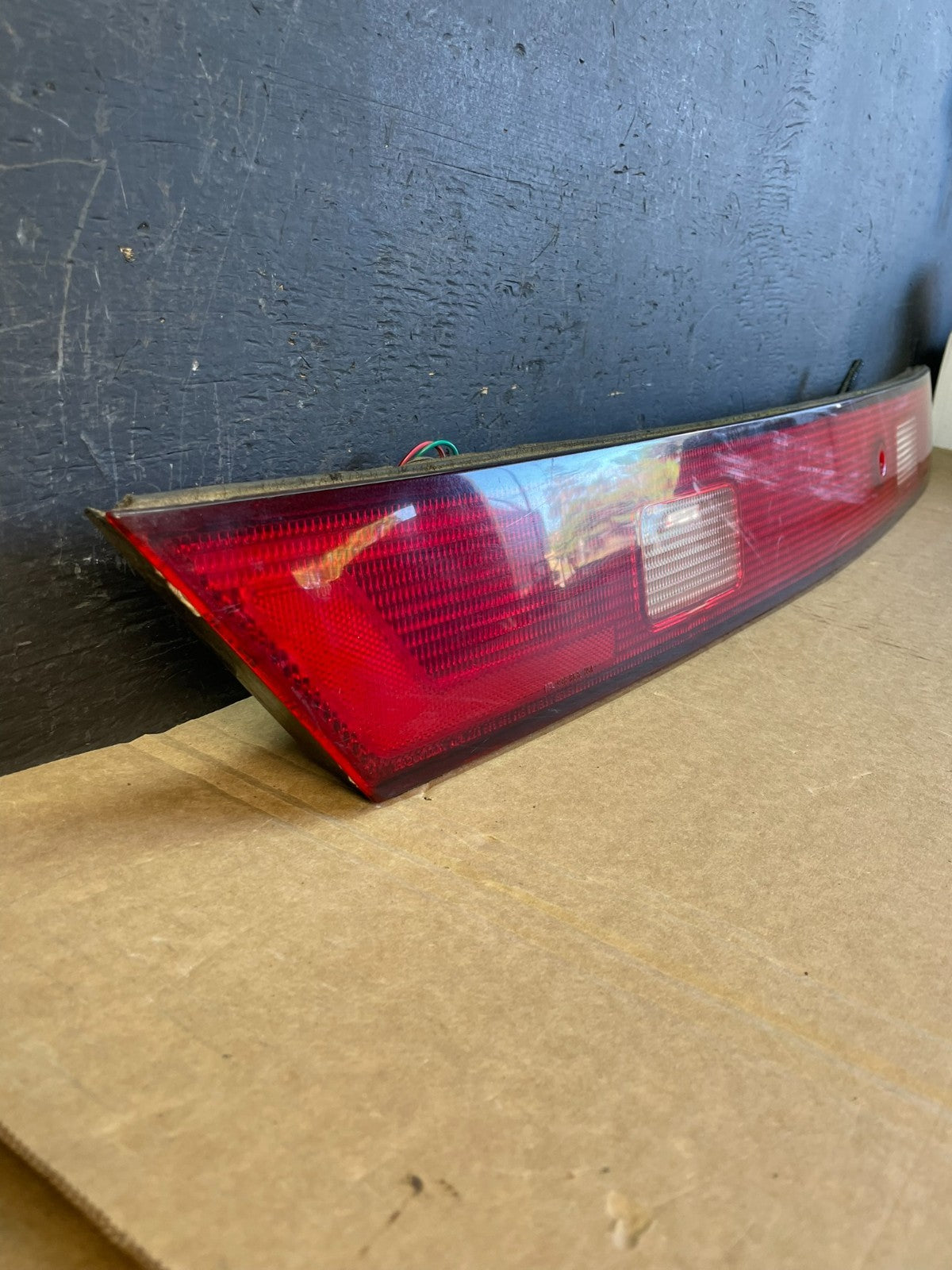 1998-2002 Honda Accord Coupe 2-Door Center Single Tail Light AD0070 DG2