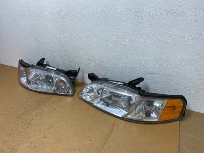 Sedan 2000 2001 Nissan Altima Headlights Left+Right AD9323 DW1