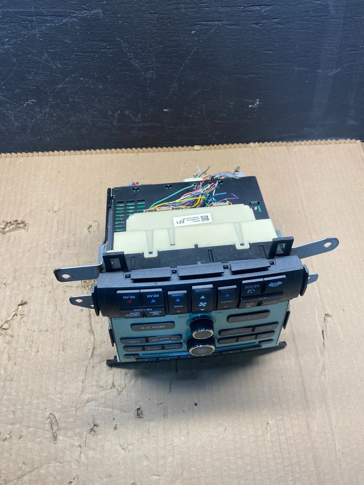 2009 to 2011 Honda Pilot AM FM CD Audio Radio Player Climate Control ac7929 DG4