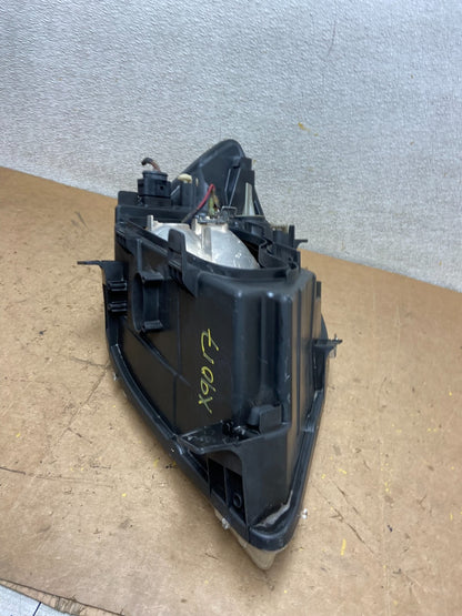 2007 to 2013 Mercedes Sprinter Headlight Left Driver Side Halogen Oem X9017 DW8
