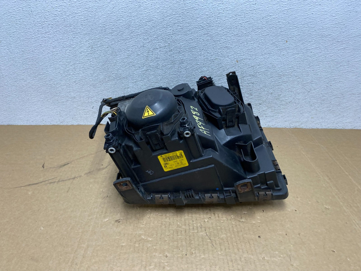 2003 - 2004 Land Rover Range Rover Right Passenger Headlight Xenon HID AF9982 DW5