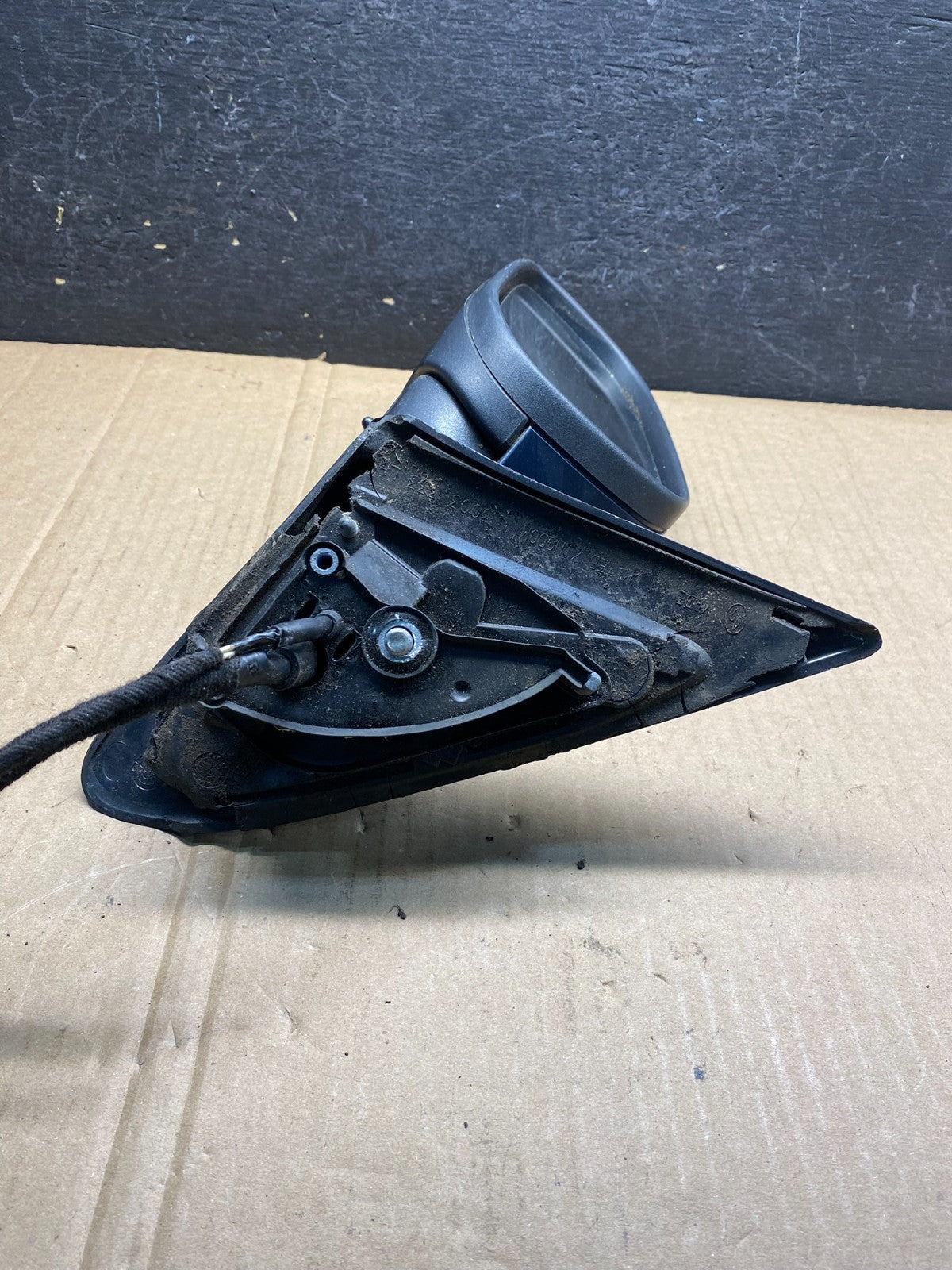 2000 to 2004 Volvo V70 Left Driver Side Mirror E11015846 AG3439 MS4