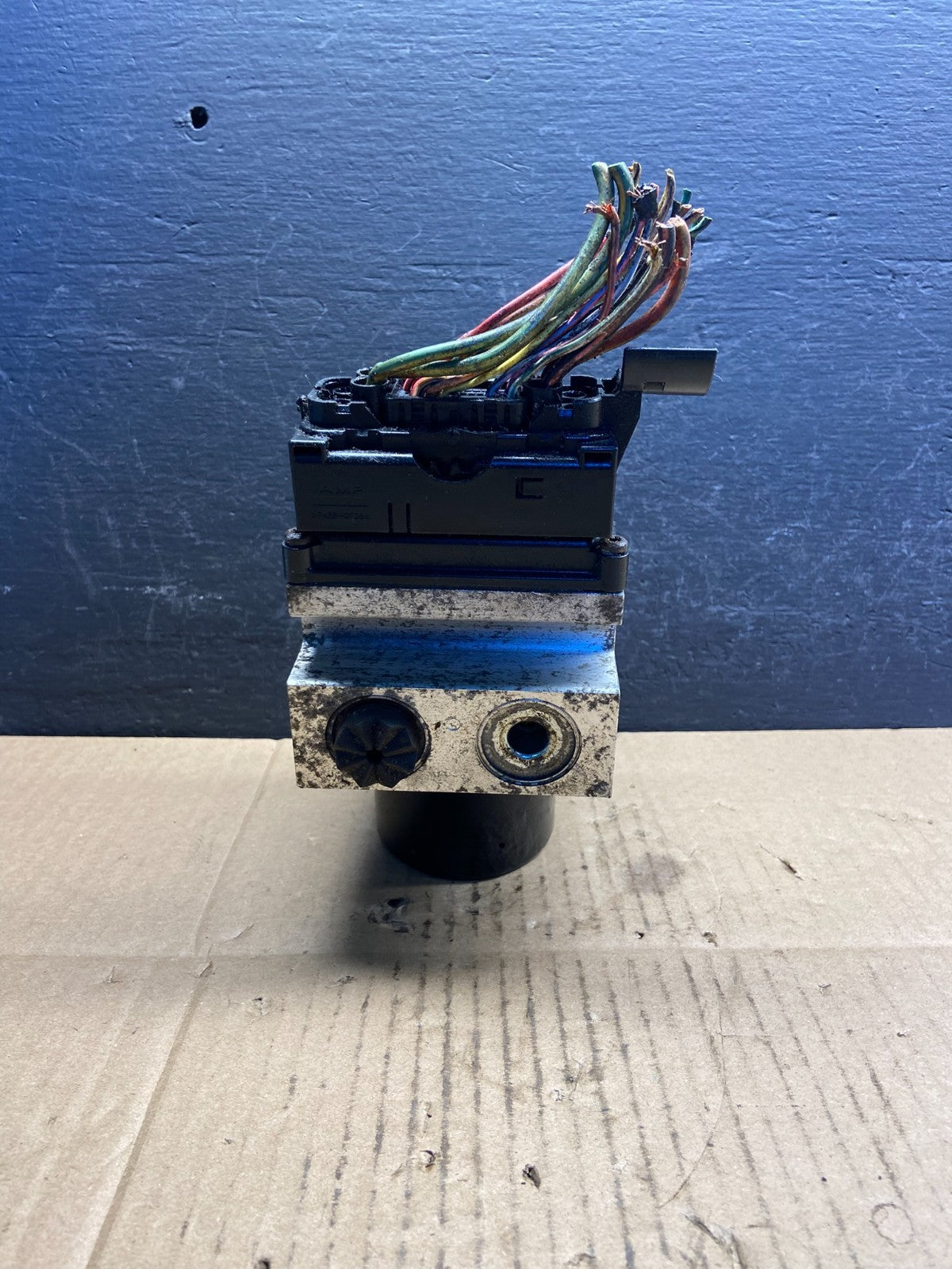 2006 2007 Ford E250 E350 Econoline Anti-Lock ABS Antilock Brake Pump AD1802 DG3