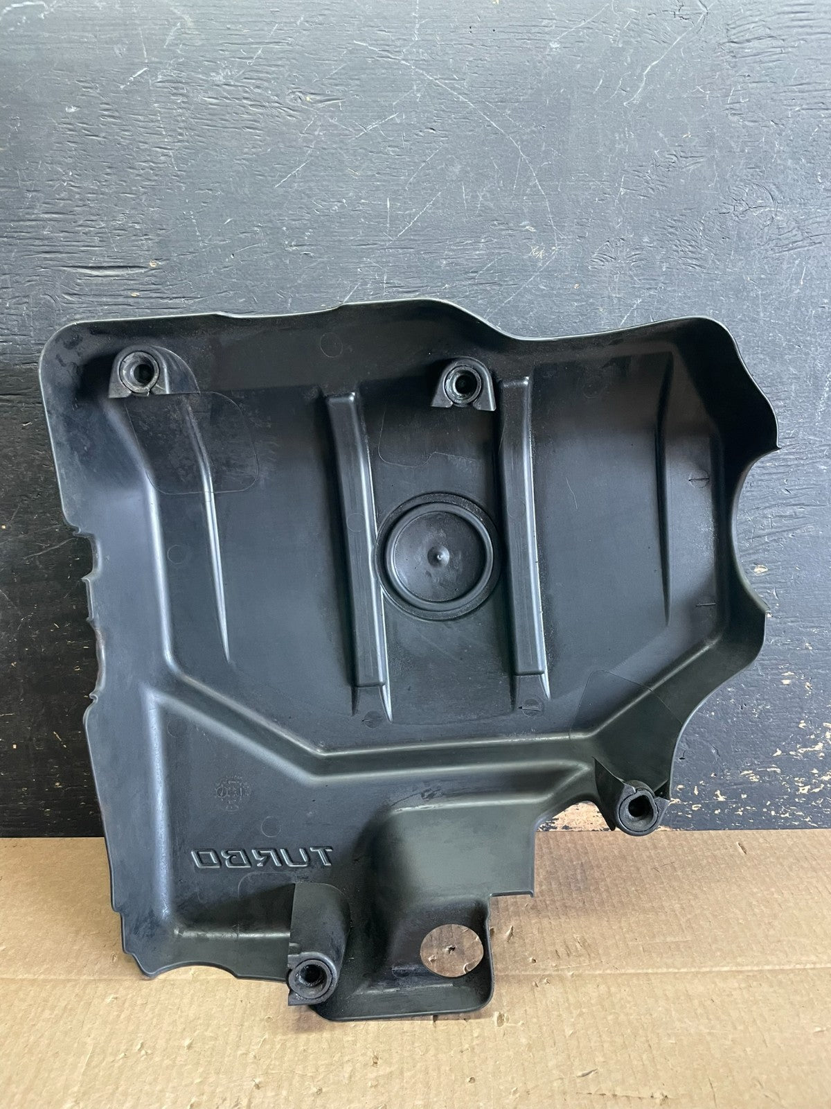 2010 to 2011 Cadillac SRX Engine Cover 2.8L 19420814 AA6115 DG5