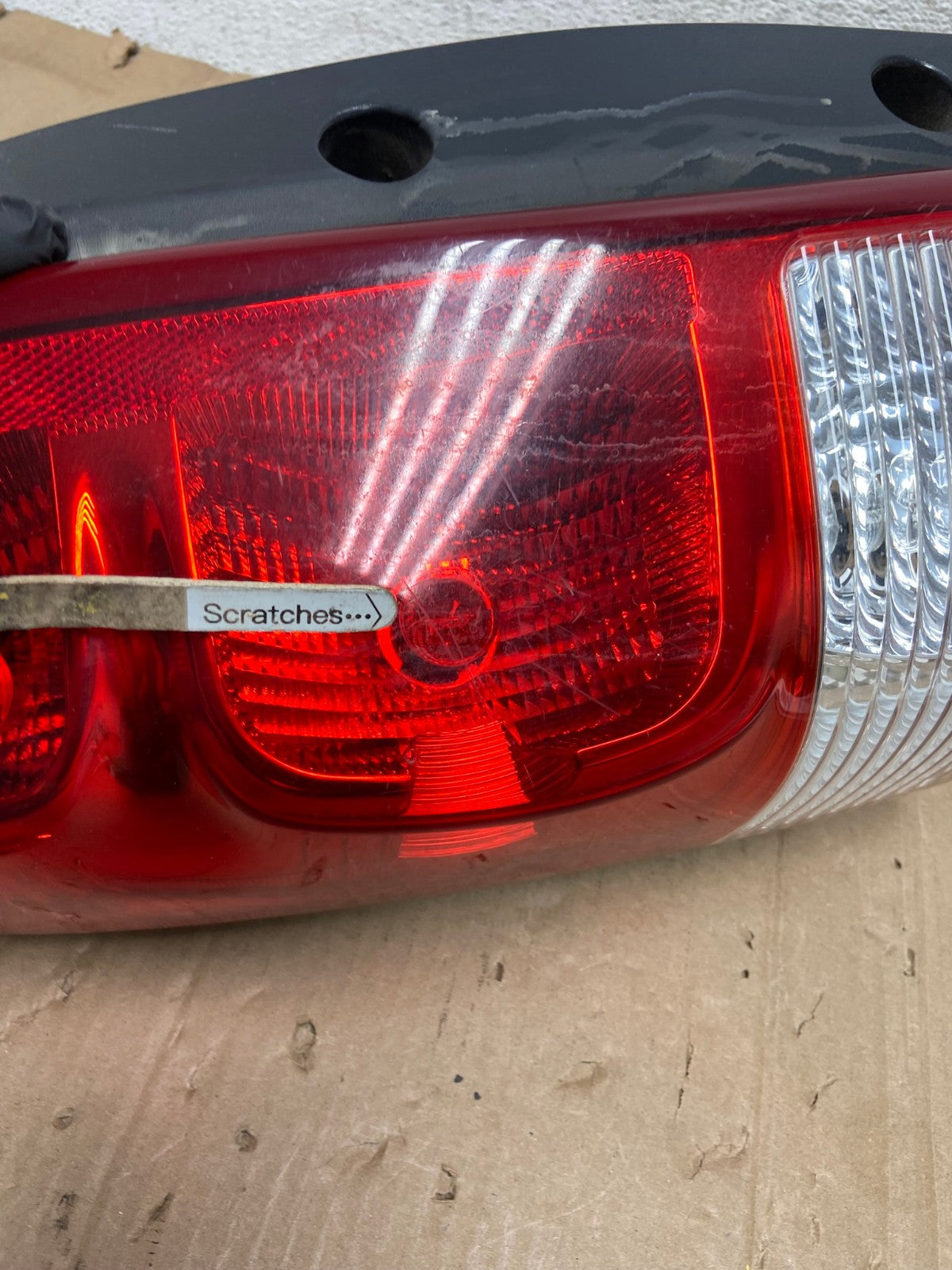 2005 to 2009 Pontiac Montana / Uplander Left Driver Lh Tail Light AE9193 LK3
