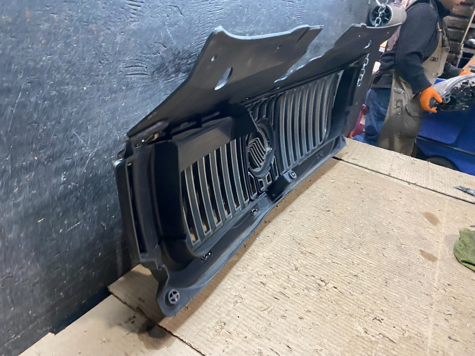 2008 to 2009 Mercury Sable Front Upper Grill Grille Oem X0233 PS11