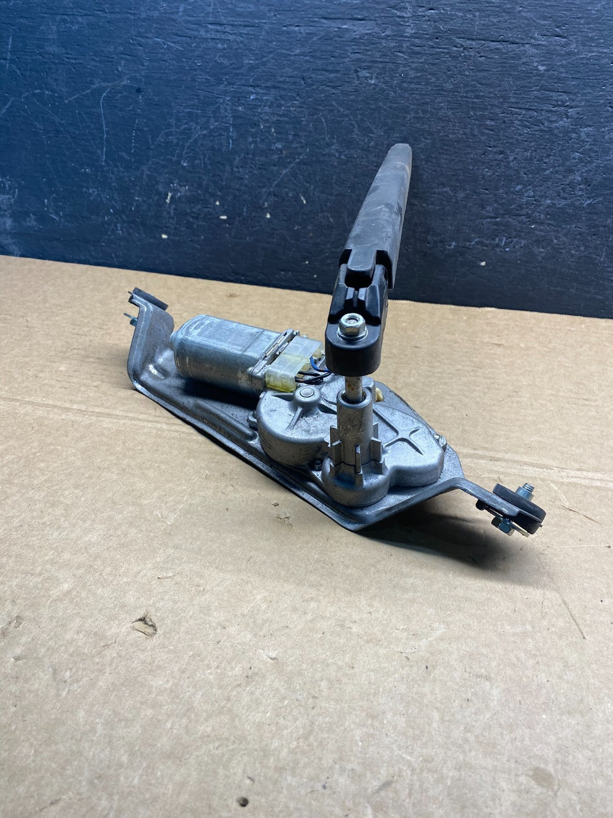 2007 to 2015 Mazda CX-9 CX9 Windshield Rear Wiper Motor af5342 DG5