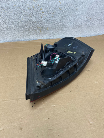 2000 to 2001 Nissan Altima Left Driver LH Side Tail Light AH8211 LK5