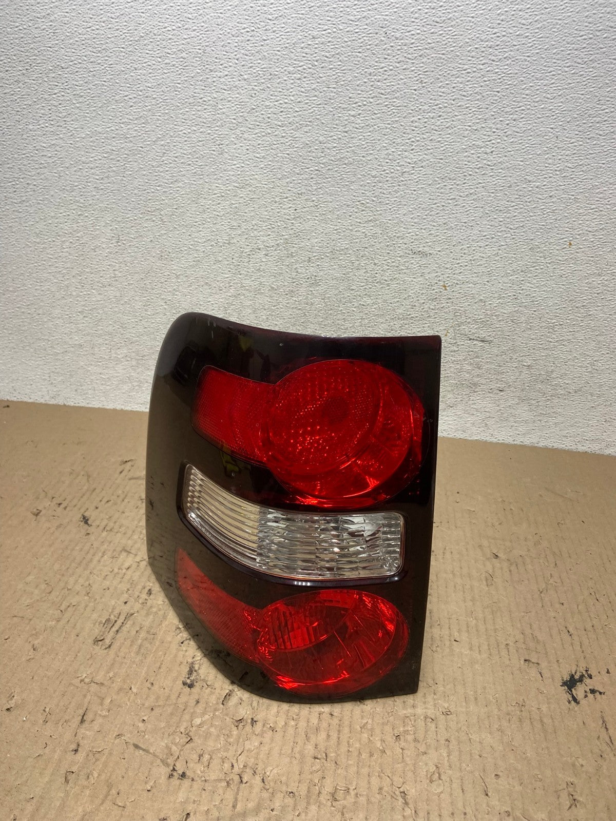 2006 to 2010 Ford Explorer Left Driver Lh Side Tail light AF7022 LK0