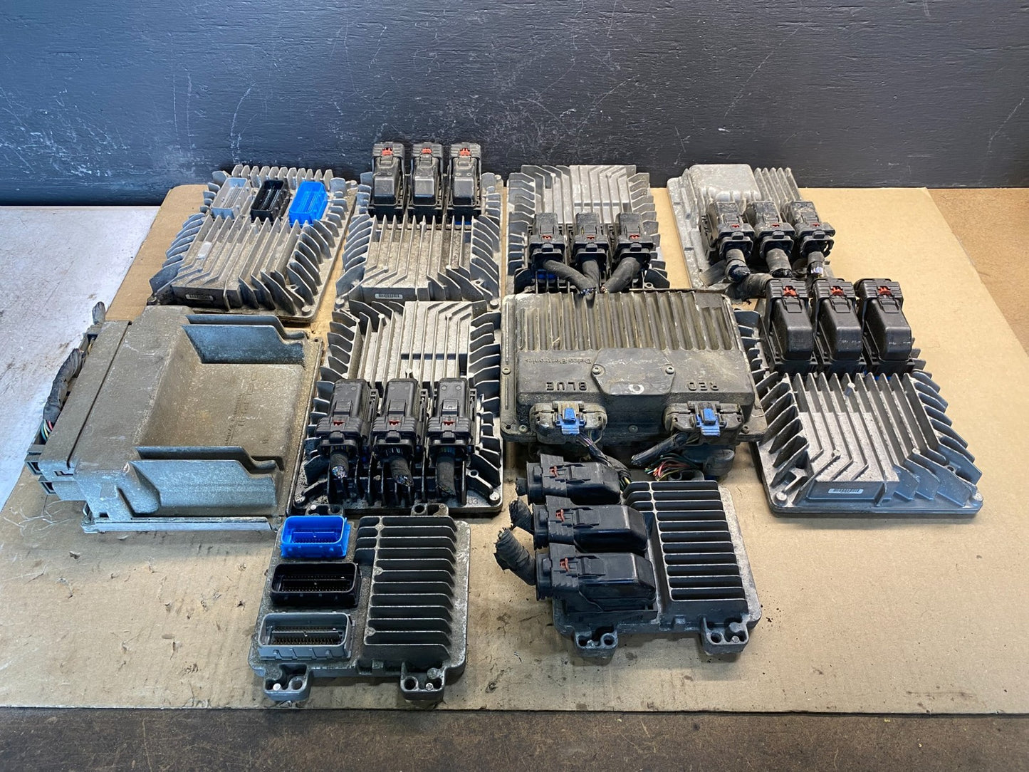Mix of 10 Chevrolet ECM Engine Computer Module AC10151