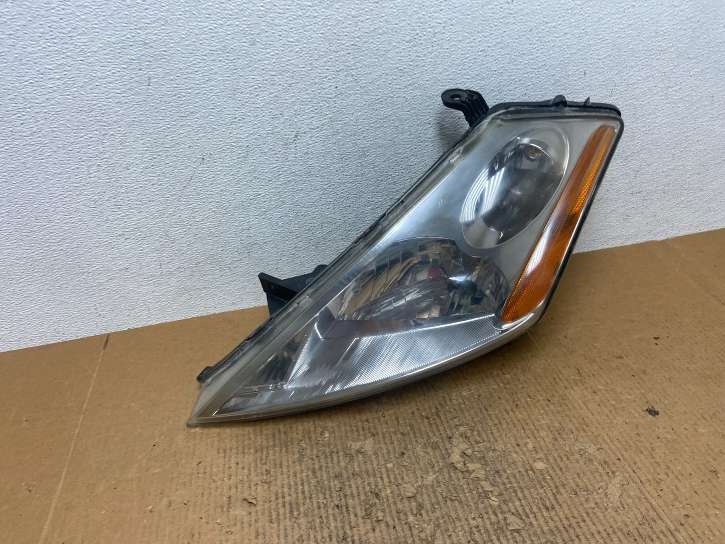 2003 to 2007 Nissan Murano Headlight Halogen Left Driver LH AE2837 DW2