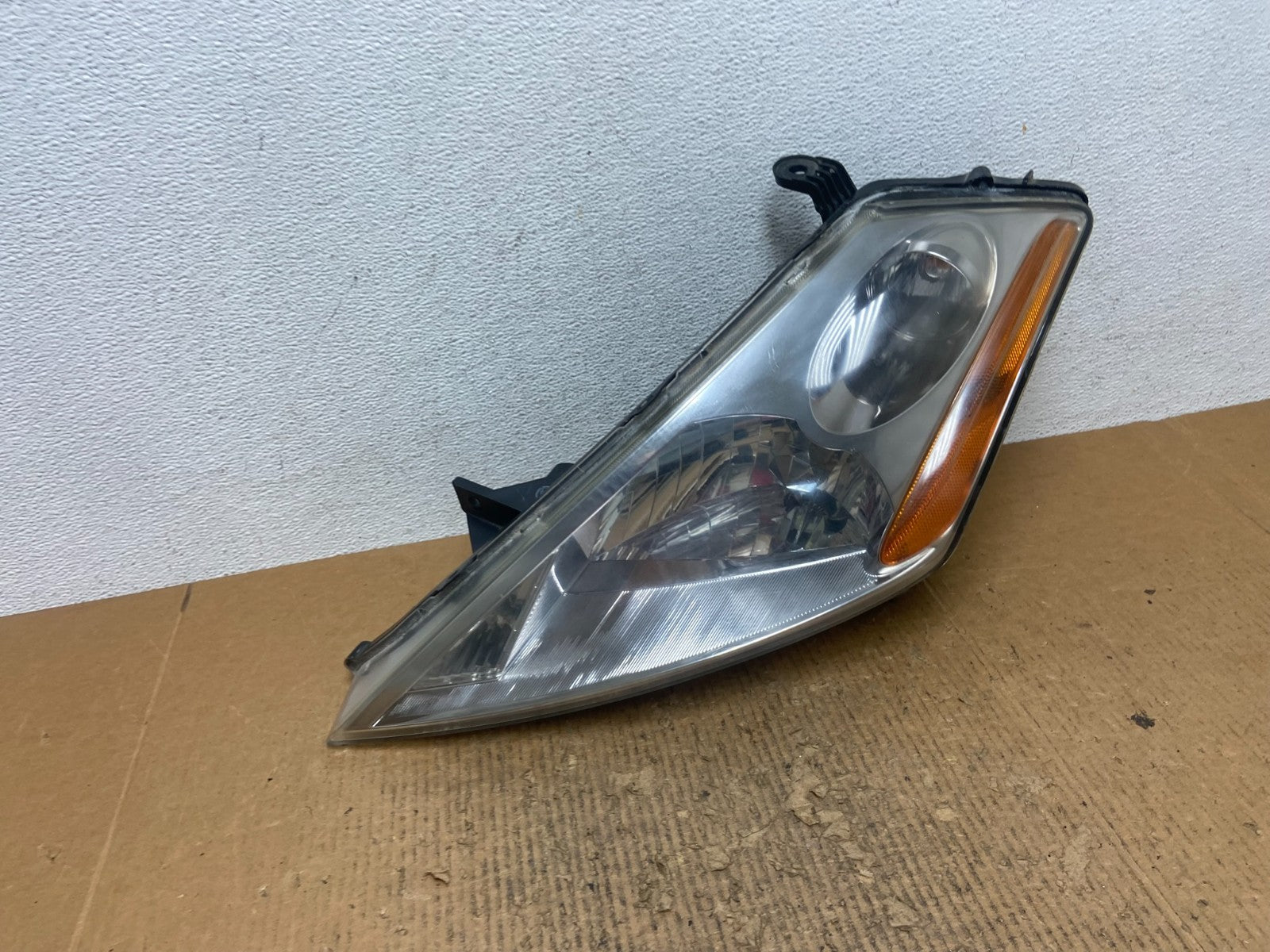 2003 to 2007 Nissan Murano Headlight Halogen Left Driver LH AE2837 DW2