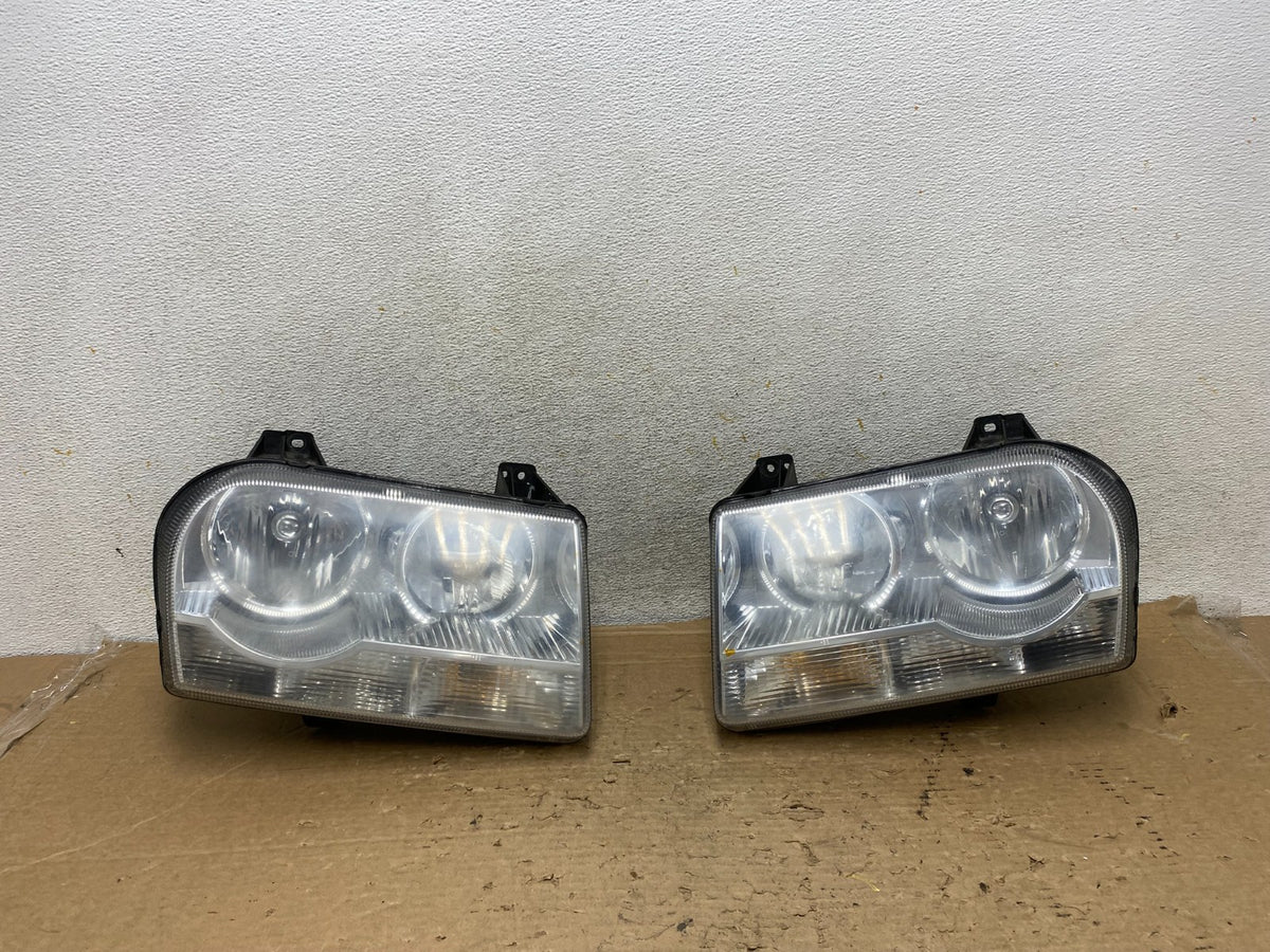 2005 2006 2007 Chrysler 300 Left+Right Halogen Headlights AH9283 DW0