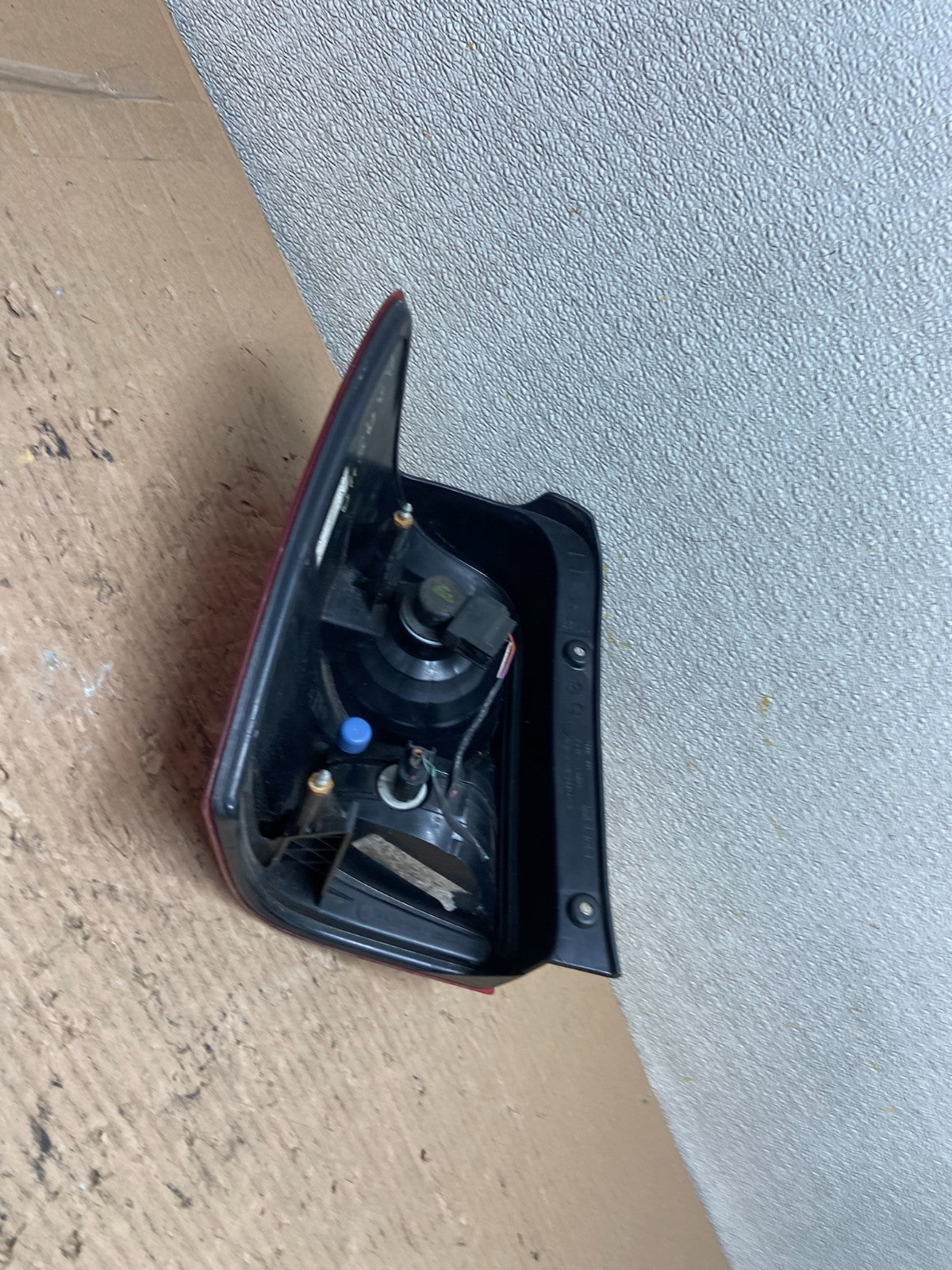2008 2011 Mazda Tribute Right Passenger Rh Side Tail Light AA9549 DG4