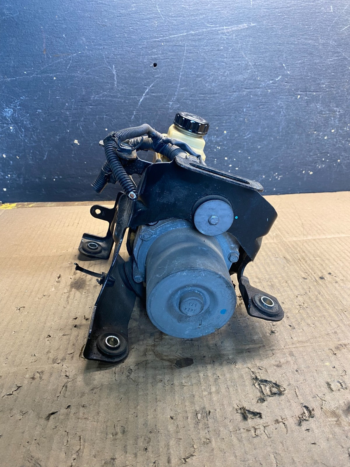 2013-2016 Nissan Pathfinder 3.5 Electric Hydraulic Power Steering Pump AA7554 DG2